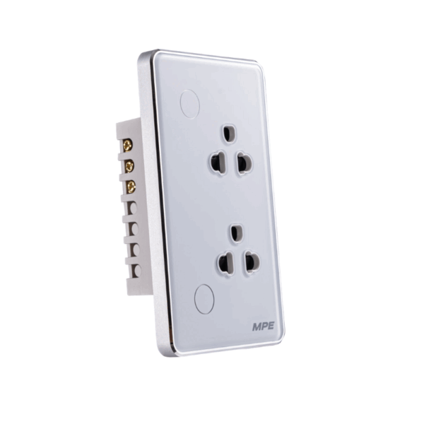 Mặt ổ cắm đôi 3 chấu màu trắng viền bạc, điều khiển Wifi SOW2/SC 2